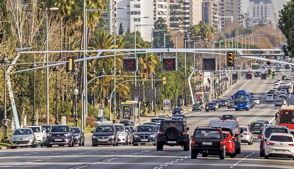 La nueva tasa a coches diésel y gasolina, que todos pagarán sin importar ni etiqueta ni antigüedad