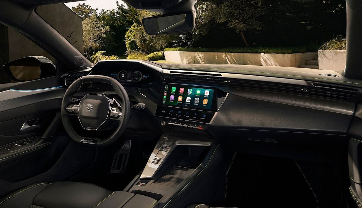 Descubre el interior del Peugeot 308 (2026), i Cockpit, maletero y espacio que te sorprenderán