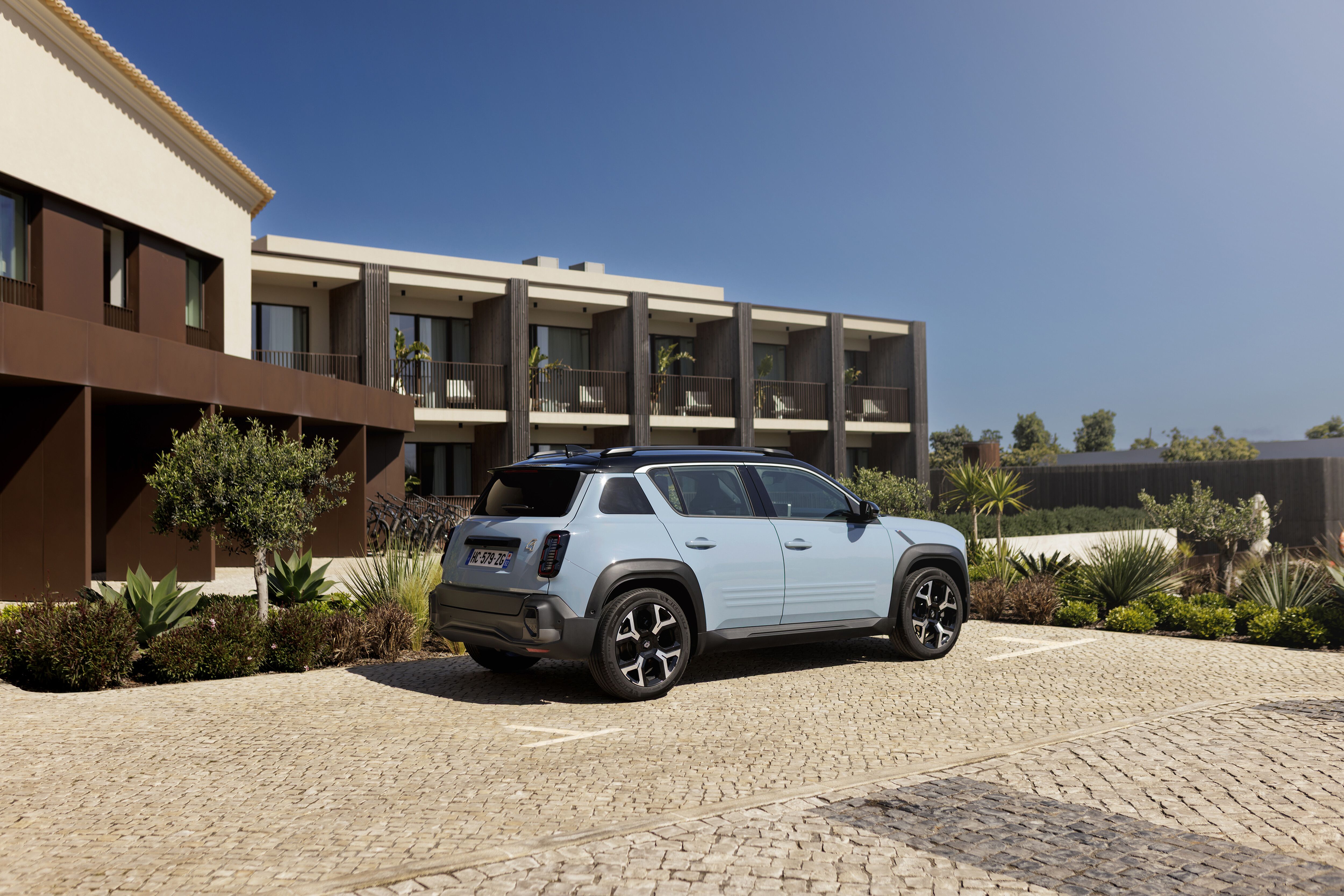 Renault 4 E-Tech 110 kW Iconic