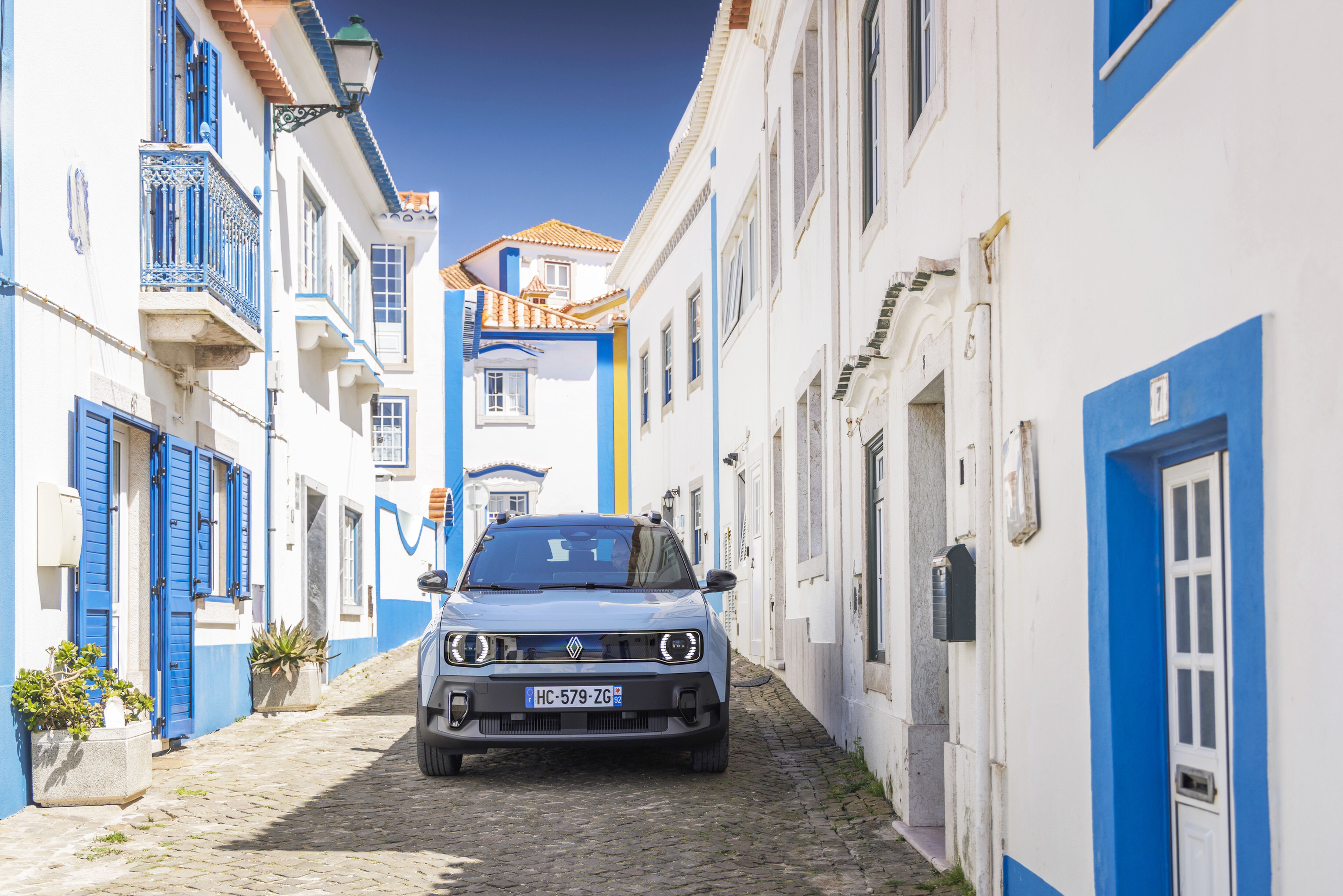 Renault 4 E-Tech 110 kW Iconic