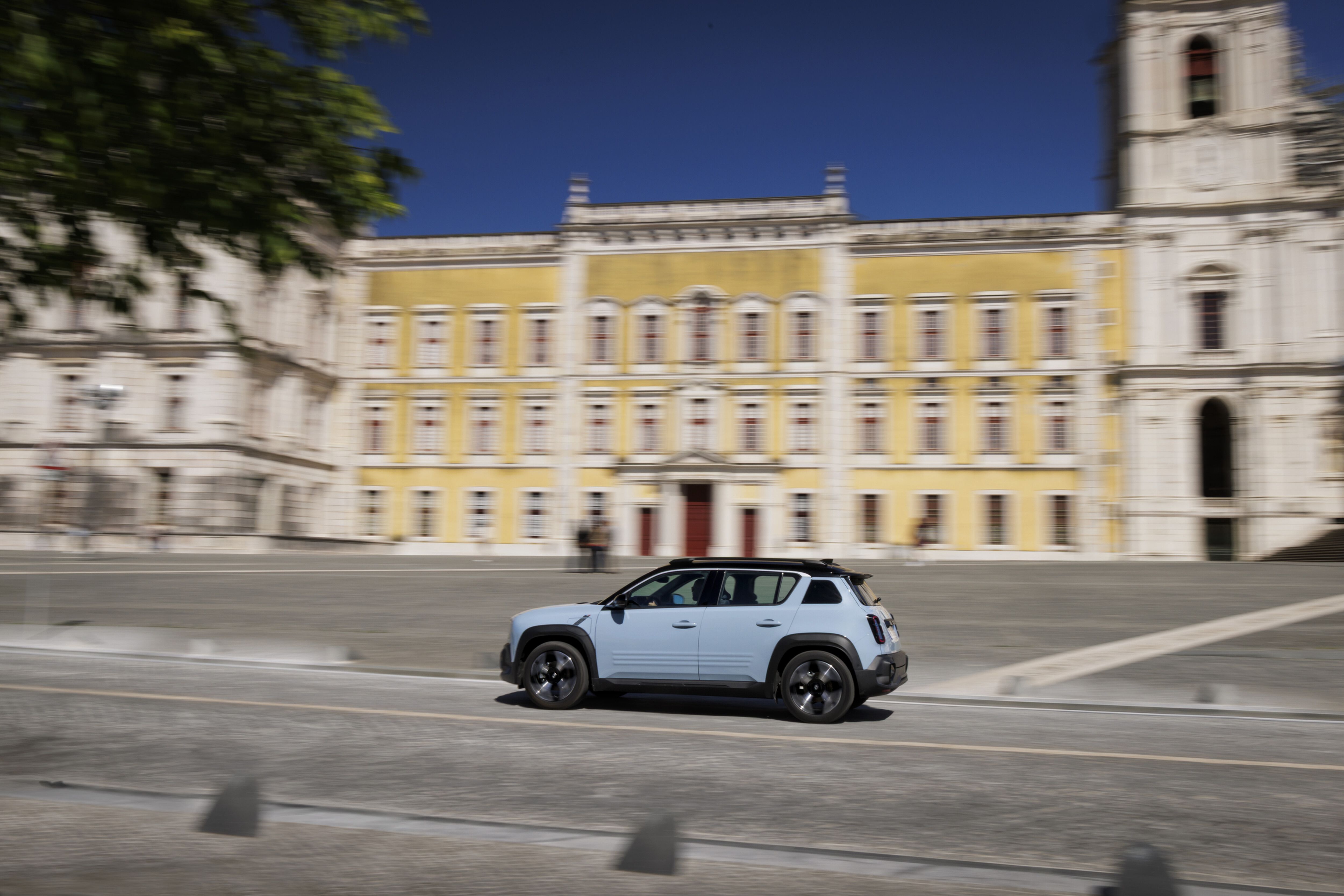 Renault 4 E-Tech 110 kW Iconic