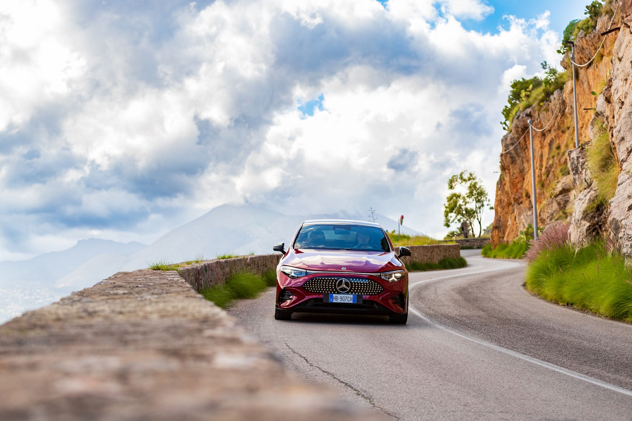 Mercedes CLA 250+ con tecnología EQ