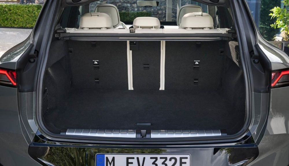 BMW iX5 2027