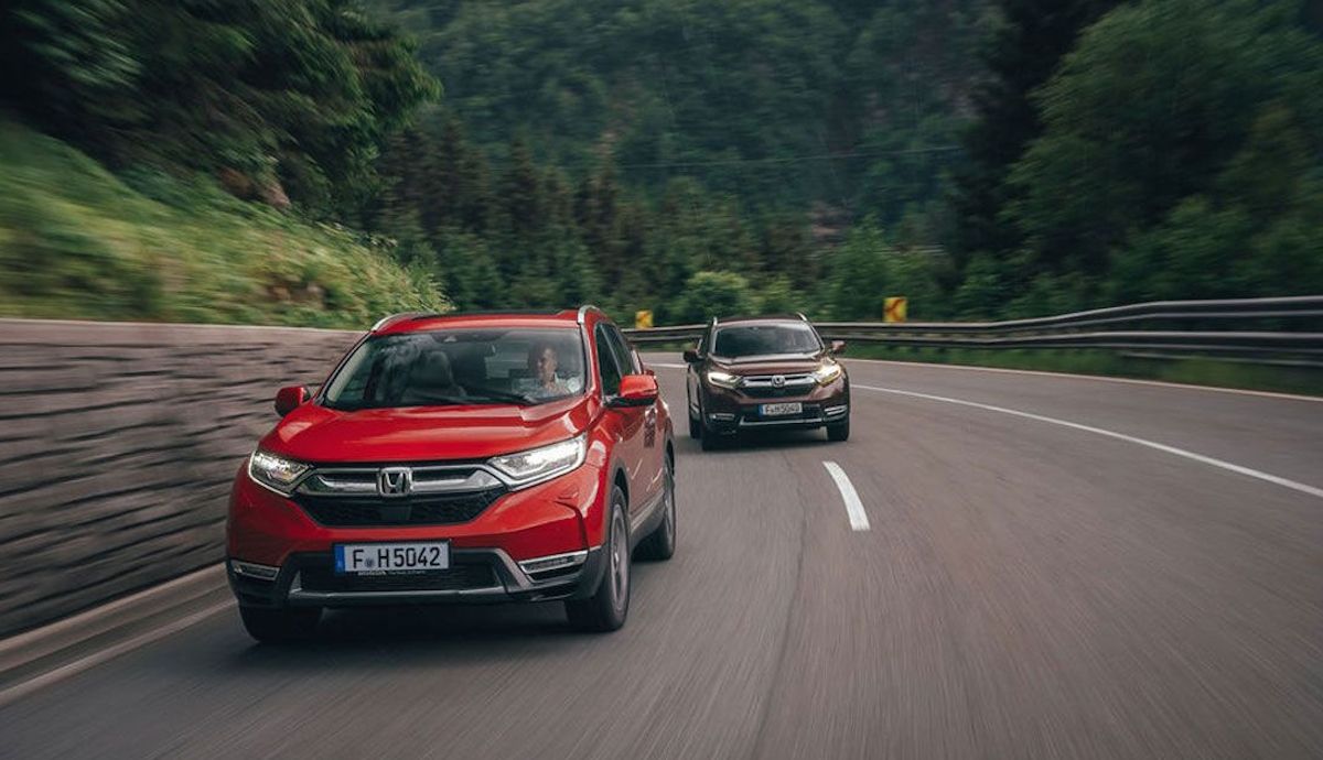 Nuevos adelantamientos en España, la DGT cambia muchas normas y en octubre supondrán ya multas