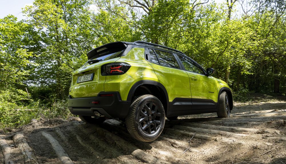 Jeep Avenger 4xe (39)