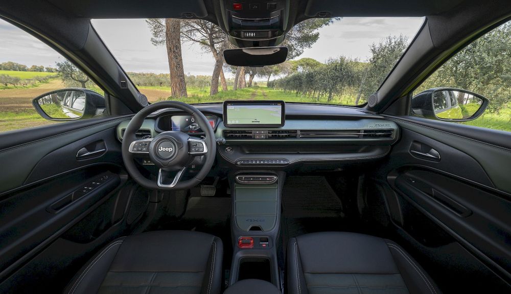 Jeep Avenger 4xe (1)