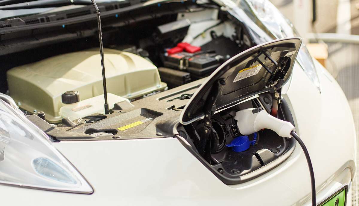 ¿Conoces la vida útil de la batería de un coche eléctrico?