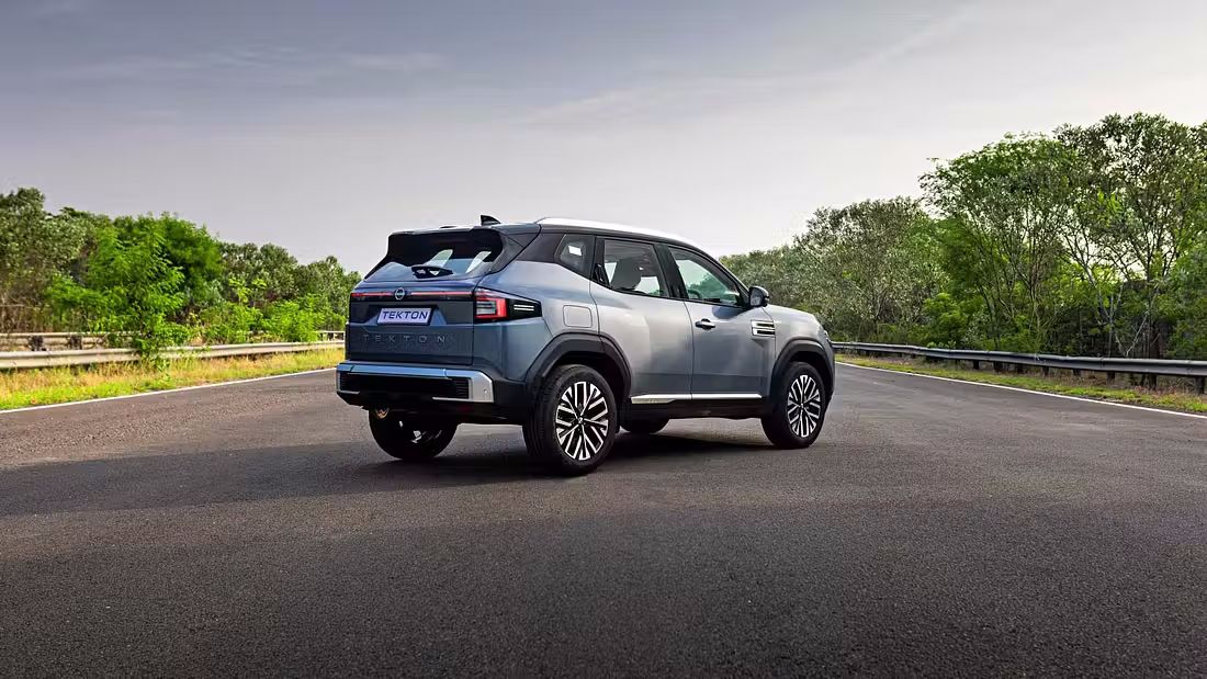 Nissan Tekton