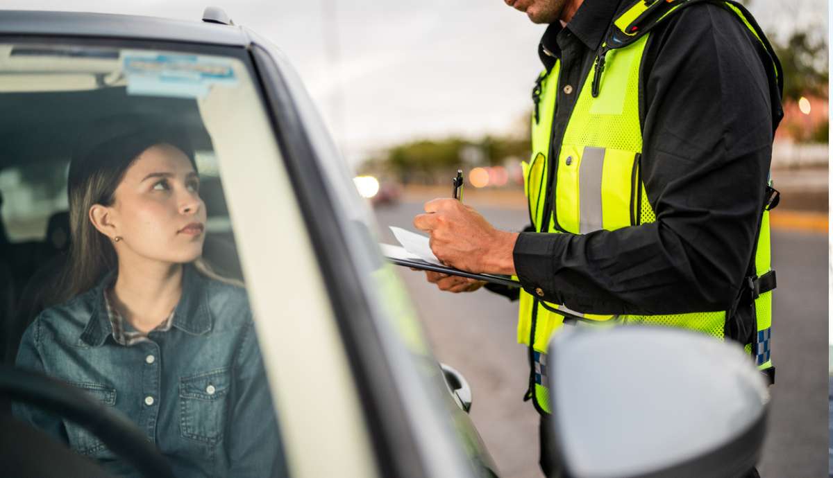 ¿Cuál es la multa por no tener ITV y qué pasa si además tienes un accidente?