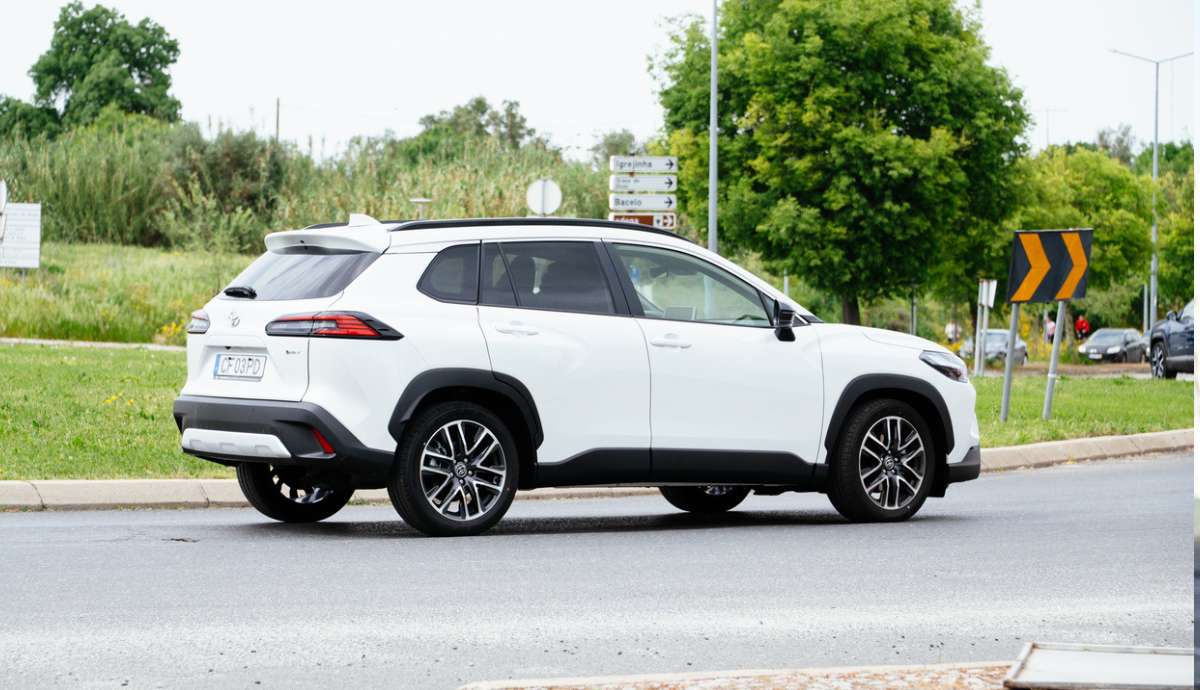 ¿Cuánto cuesta el Toyota Corolla Cross 2026?