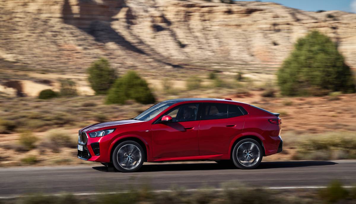 Va a ser una de las grandes novedades entre los SUV de 2027: primeras fotos del próximo BMW X2