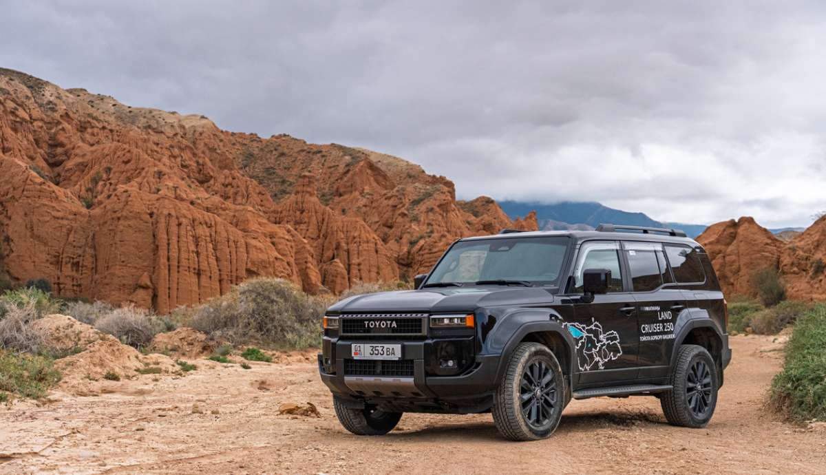 ¿En qué se diferencian Toyota Land Cruiser VX y VX-L?