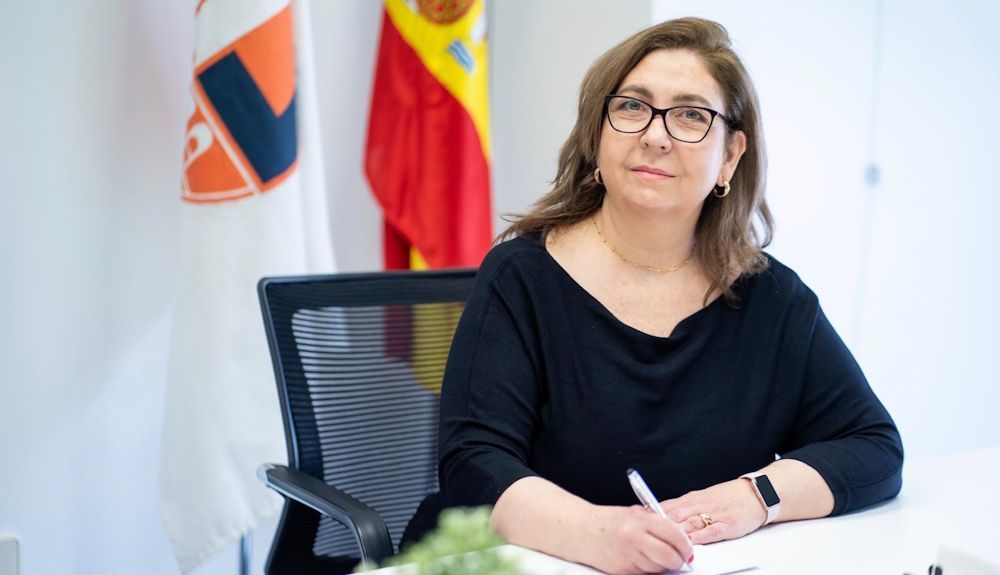 María del Carmen González, Directora de la Asociación Nacional de Empresarios de Transportes en Autocares (ANETRA) y autora del artículo