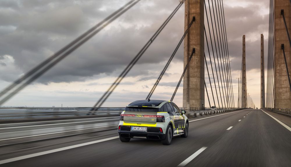 audi-a2-e-tron-4_1_1000x575.jpeg
