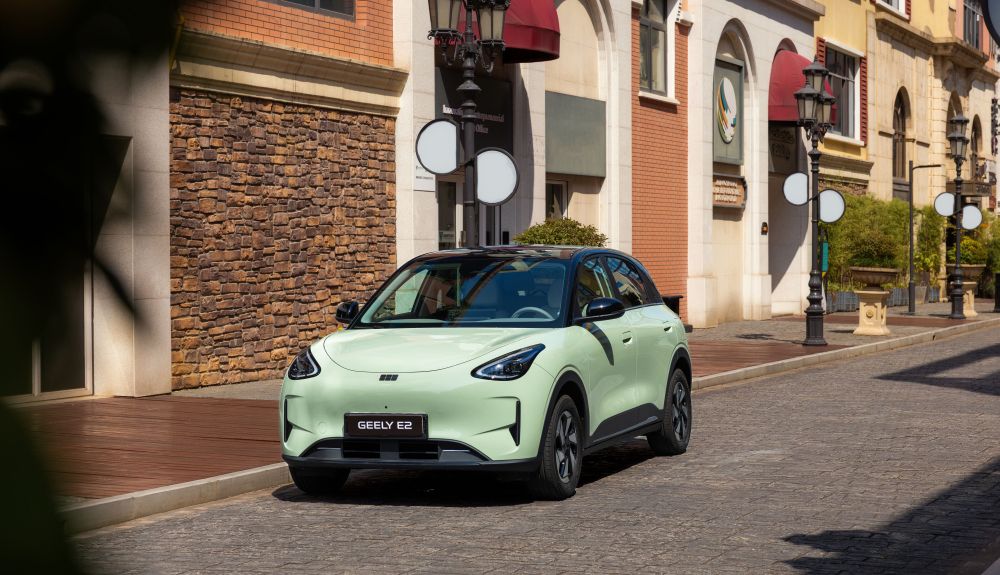 Geely E2