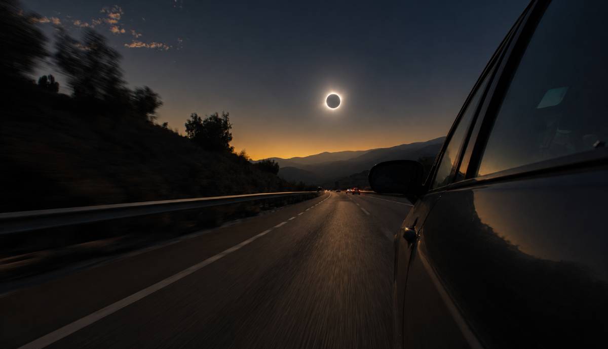 Todos los consejos de la DGT ante el eclipse de Sol: habrá un dispositivo especial y regulaciones