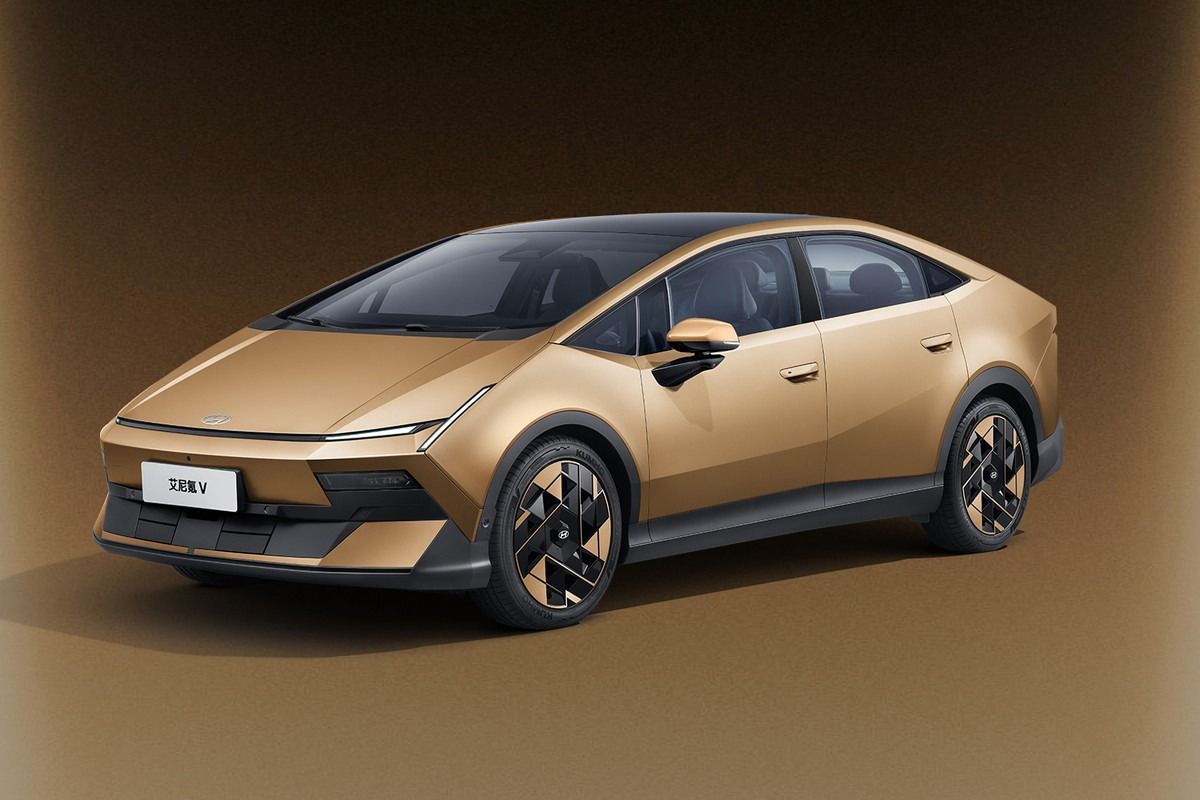 Hyundai Ioniq V