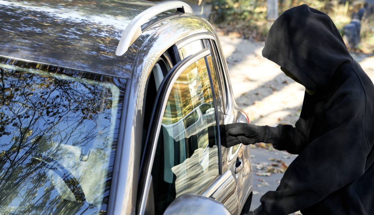 Alerta en tu coche: la nueva técnica con la que los ladrones se llevan tu vehículo en segundos