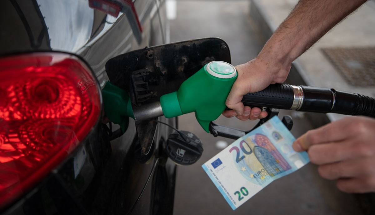 Nuevo aviso para los coches diésel y gasolina, el precio del combustible, más caro que nunca