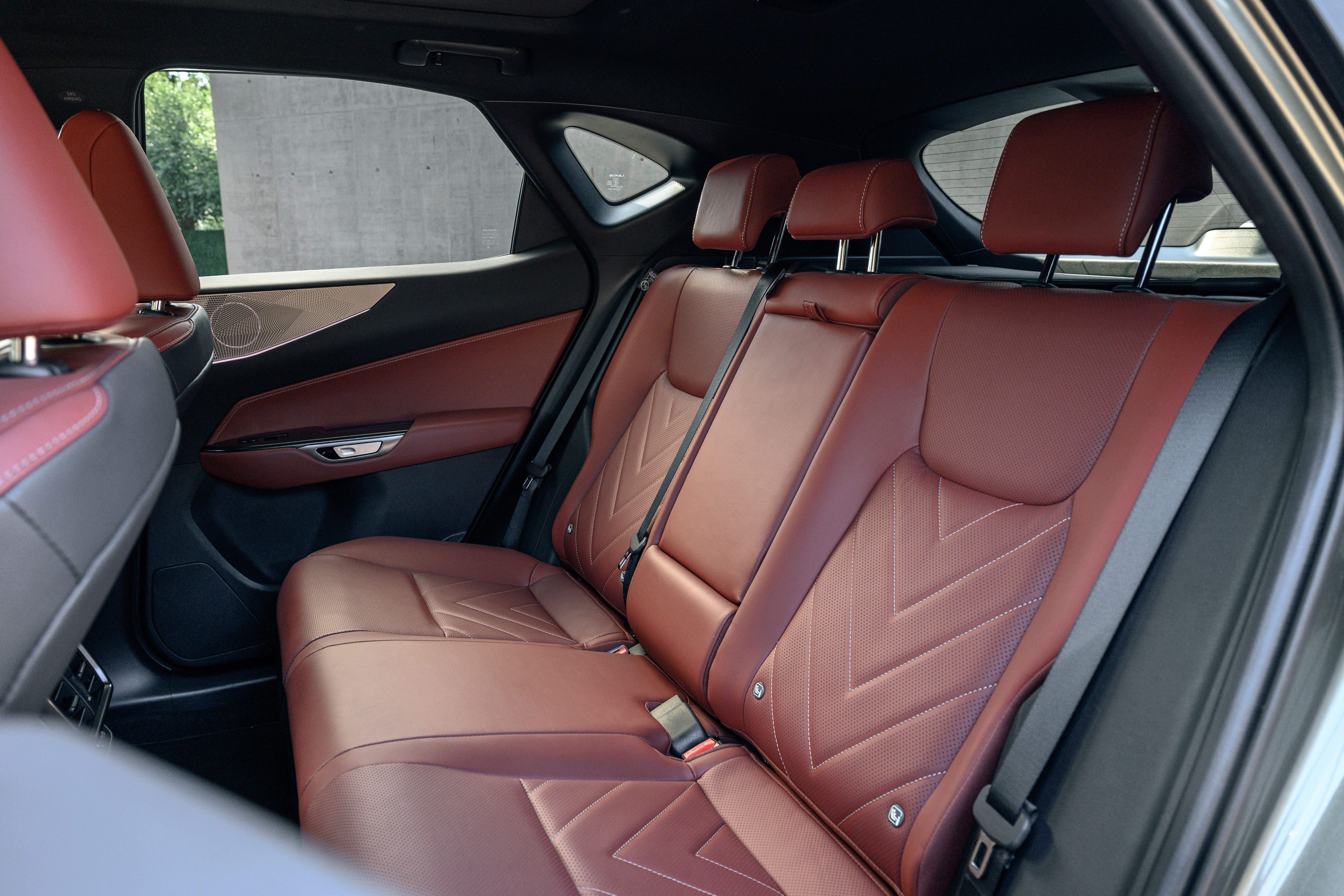 Lexus NX 2026