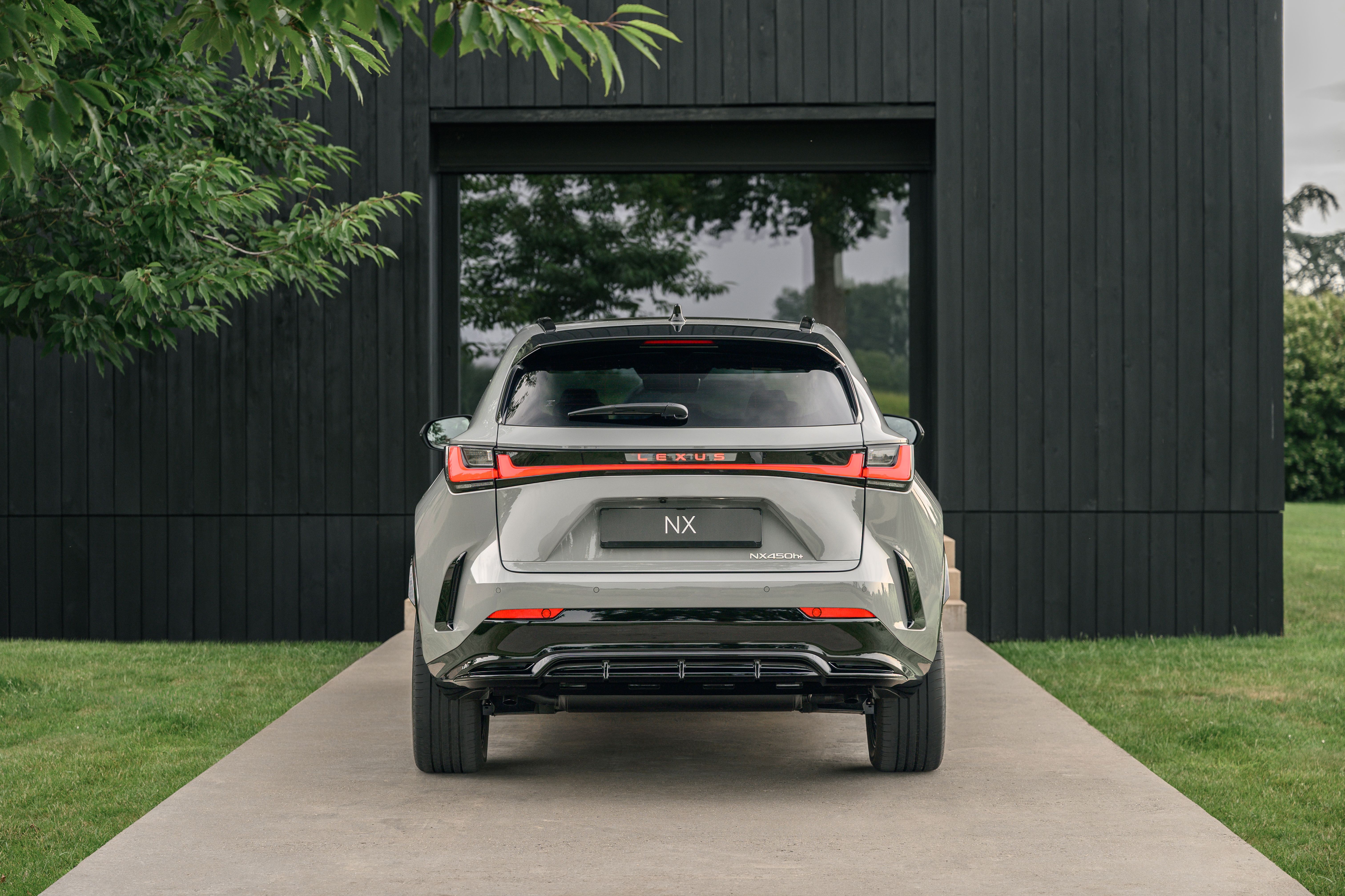 Lexus NX F-SPORT 2026
