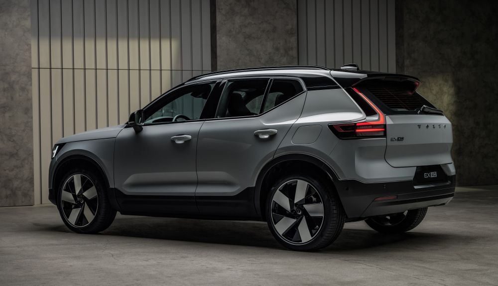 Volvo EX40