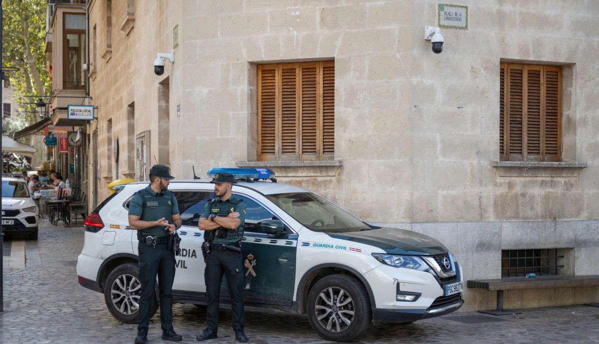 ¿Qué modelos de vehículos utiliza la Guardia Civil?