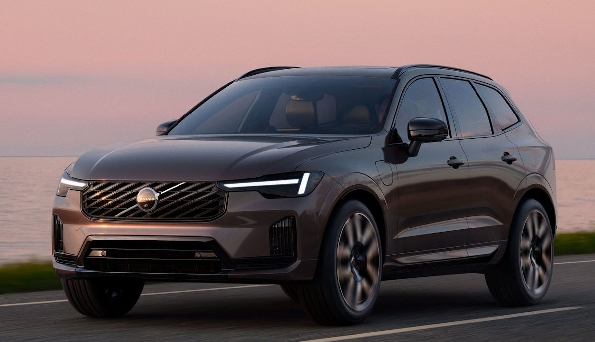 El SUV híbrido enchufable que es casi un eléctrico, el nuevo Volvo XC60, ya con 200 km de autonomía