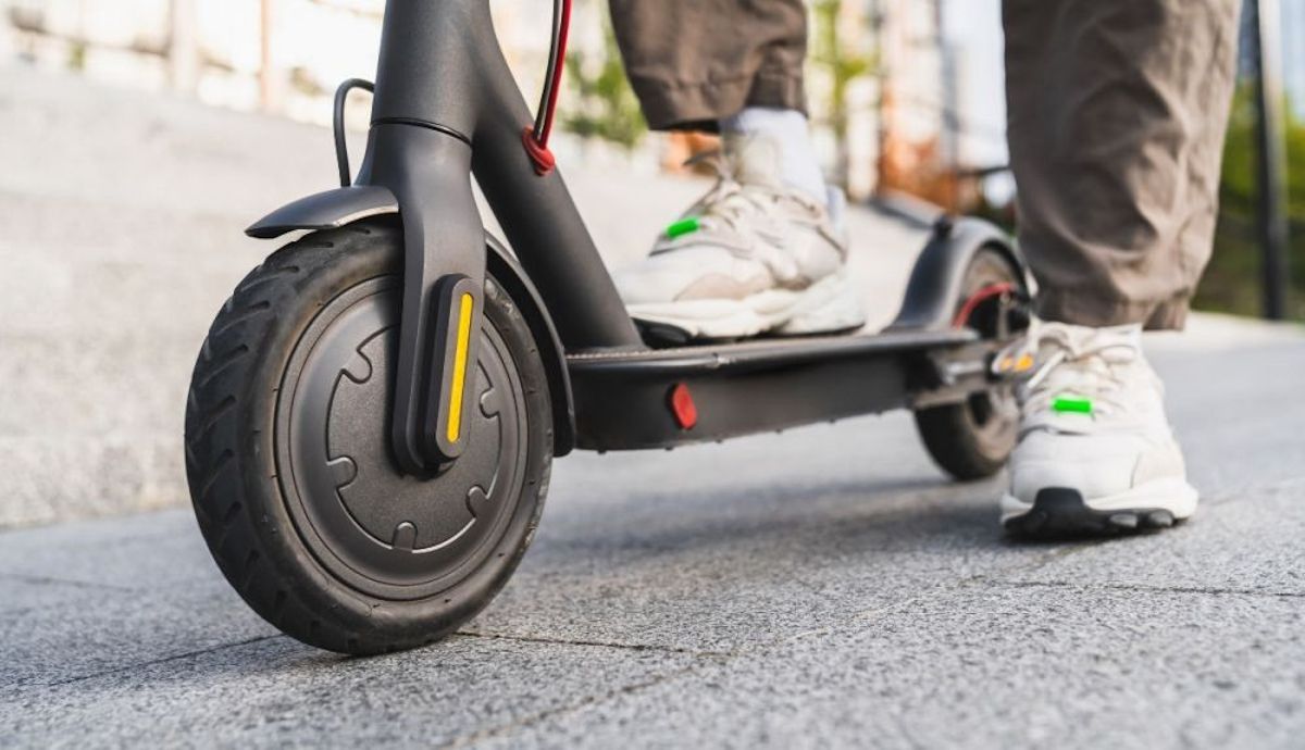 Las nuevas multas de hasta 1.220 € de la DGT en España de las que advierte ya la OCU