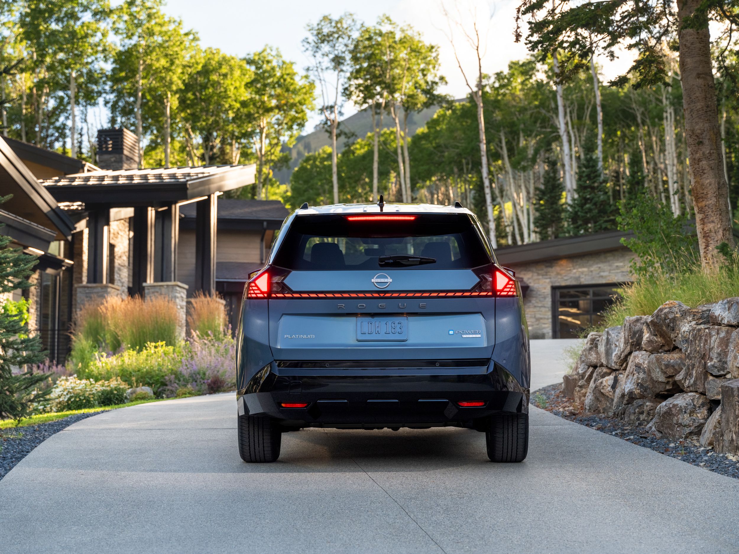 Nissan Rogue Hybrid 2026 (X-Trail)