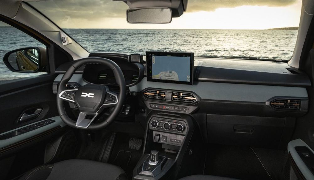 Interior del Dacia Sandero con cambio automático.