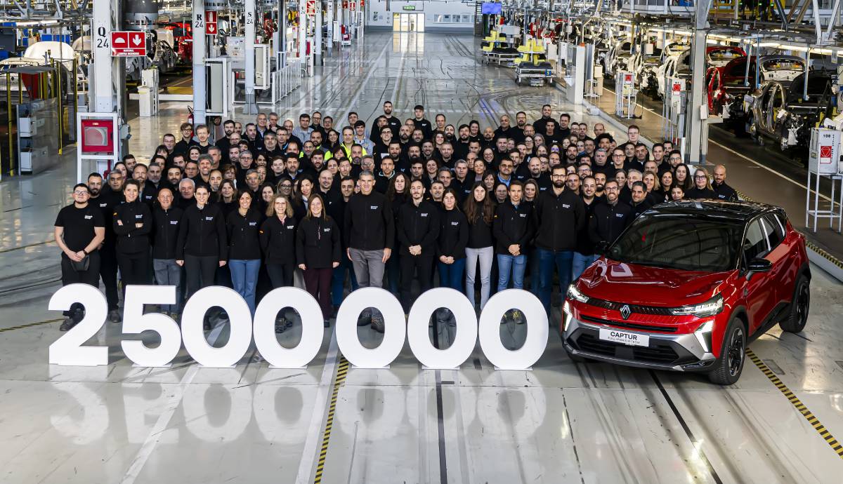 Renault apuesta decididamente por España: fabricará estos cinco coches nuevos en nuestro país