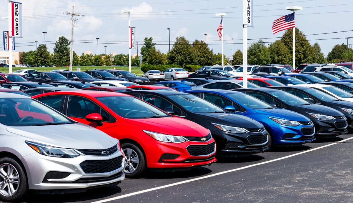 Más consumo en los coches justo cuando más alto está el precio de los combustibles