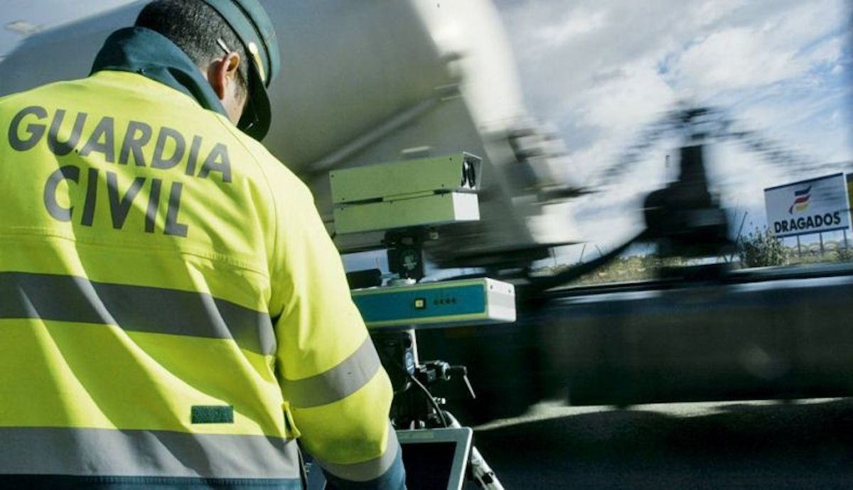 Nuevos récords de velocidad cazados por un radar, ranking en España y modelos denunciados