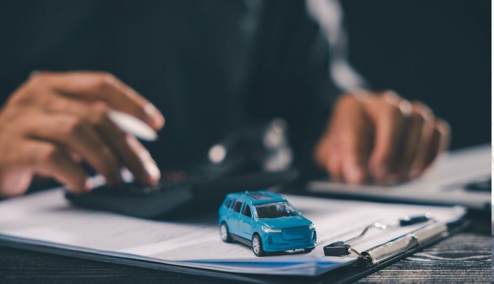 ¿Cuándo compensa pagar seguro de coche trimestral?