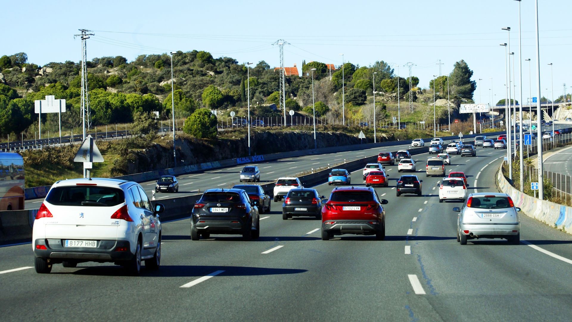 Más nuevas normas para los conductores a partir de 2027, 5 leyes que tienes que conocer ya