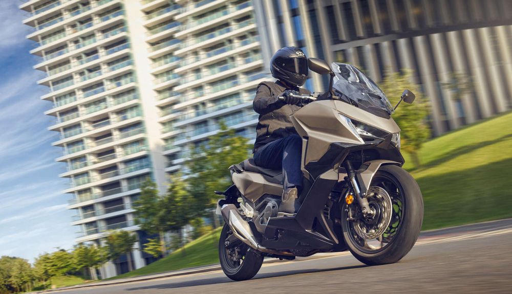 Honda Forza 750