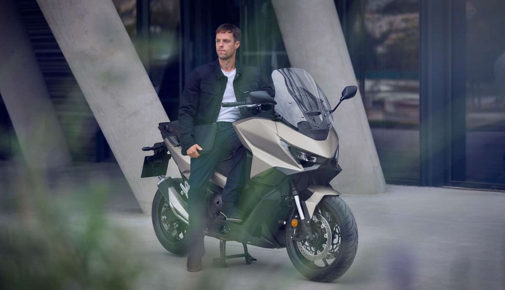 Honda Forza 750