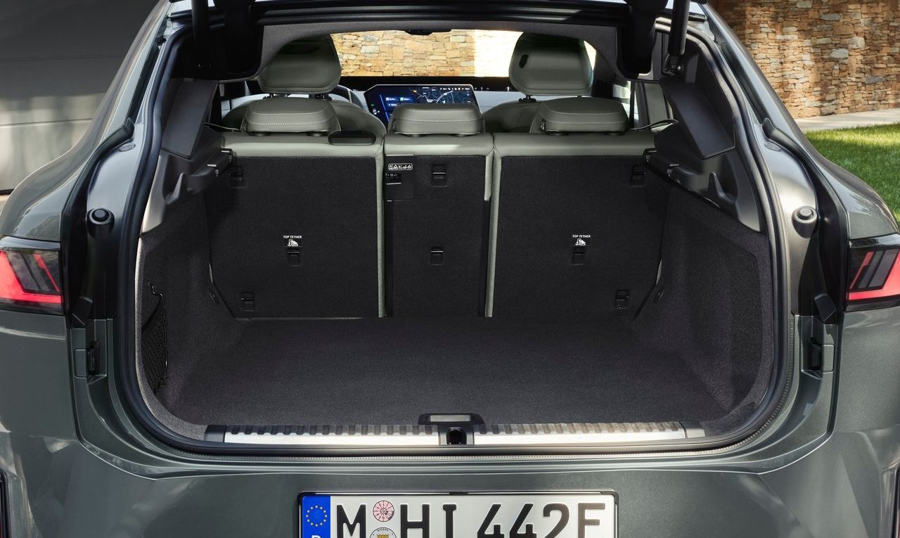 BMW iX4 2027