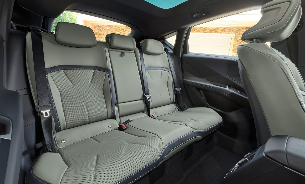 BMW iX4 2027