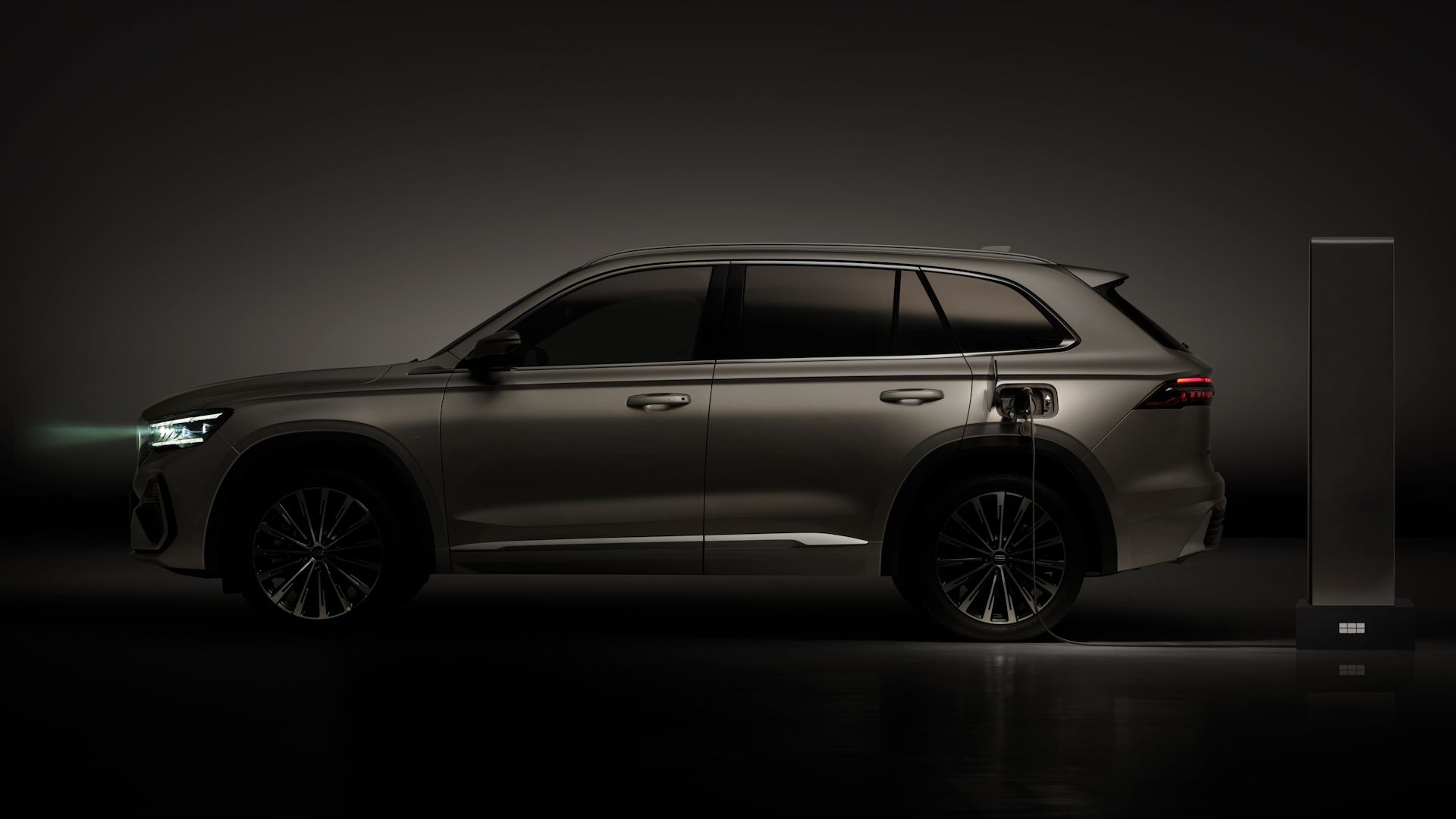 Así es el Geely Monjaro EM i PHEV, un interesante SUV chino híbrido enchufable de estreno en Europa