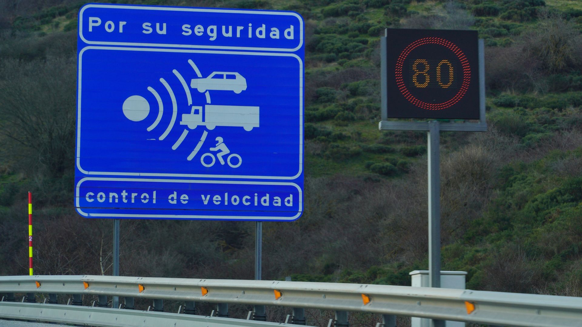 La DGT amplía sus radares y Pere Navarro nos llama tontos por caer, qué controles hay ya activos