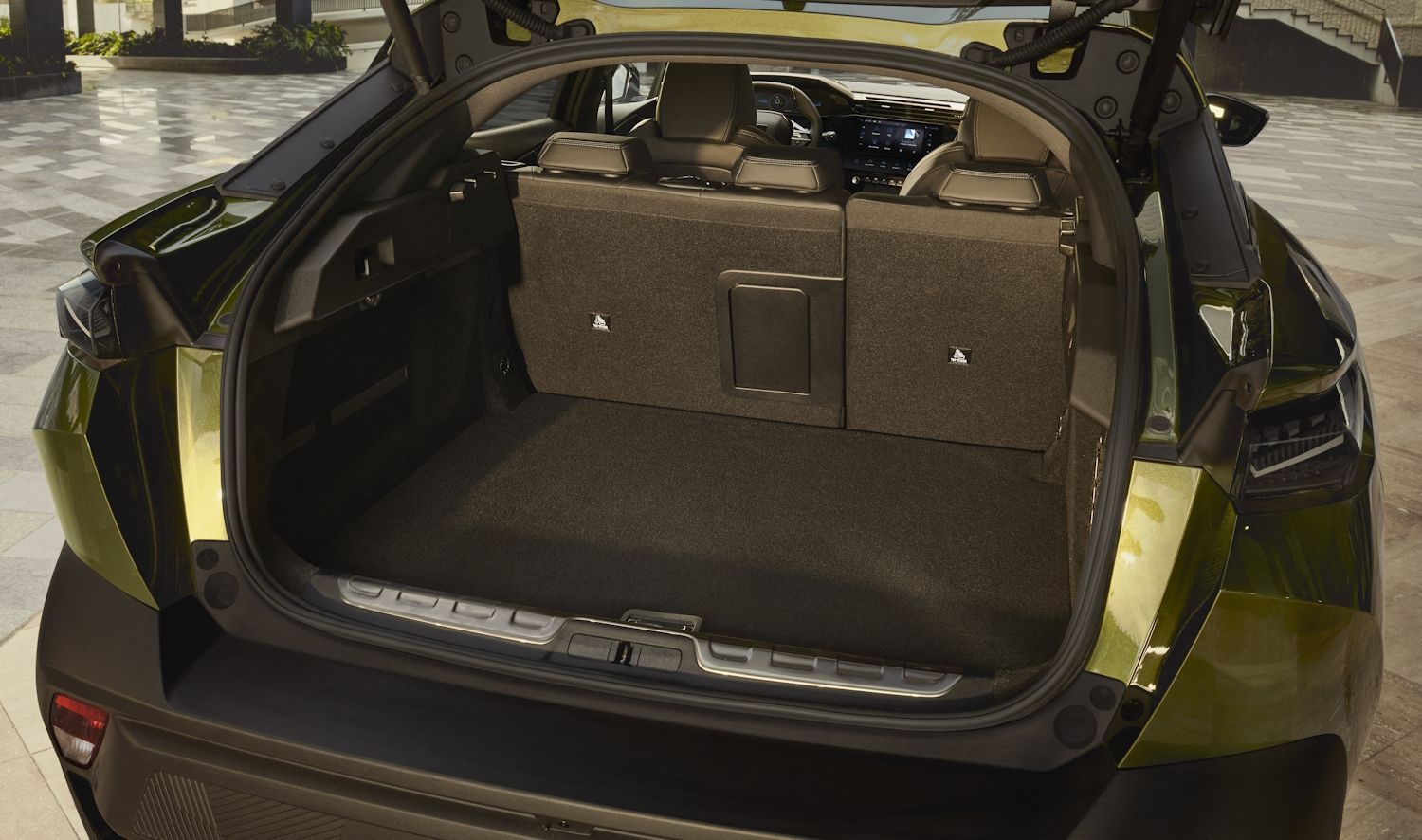 Peugeot 408 2027