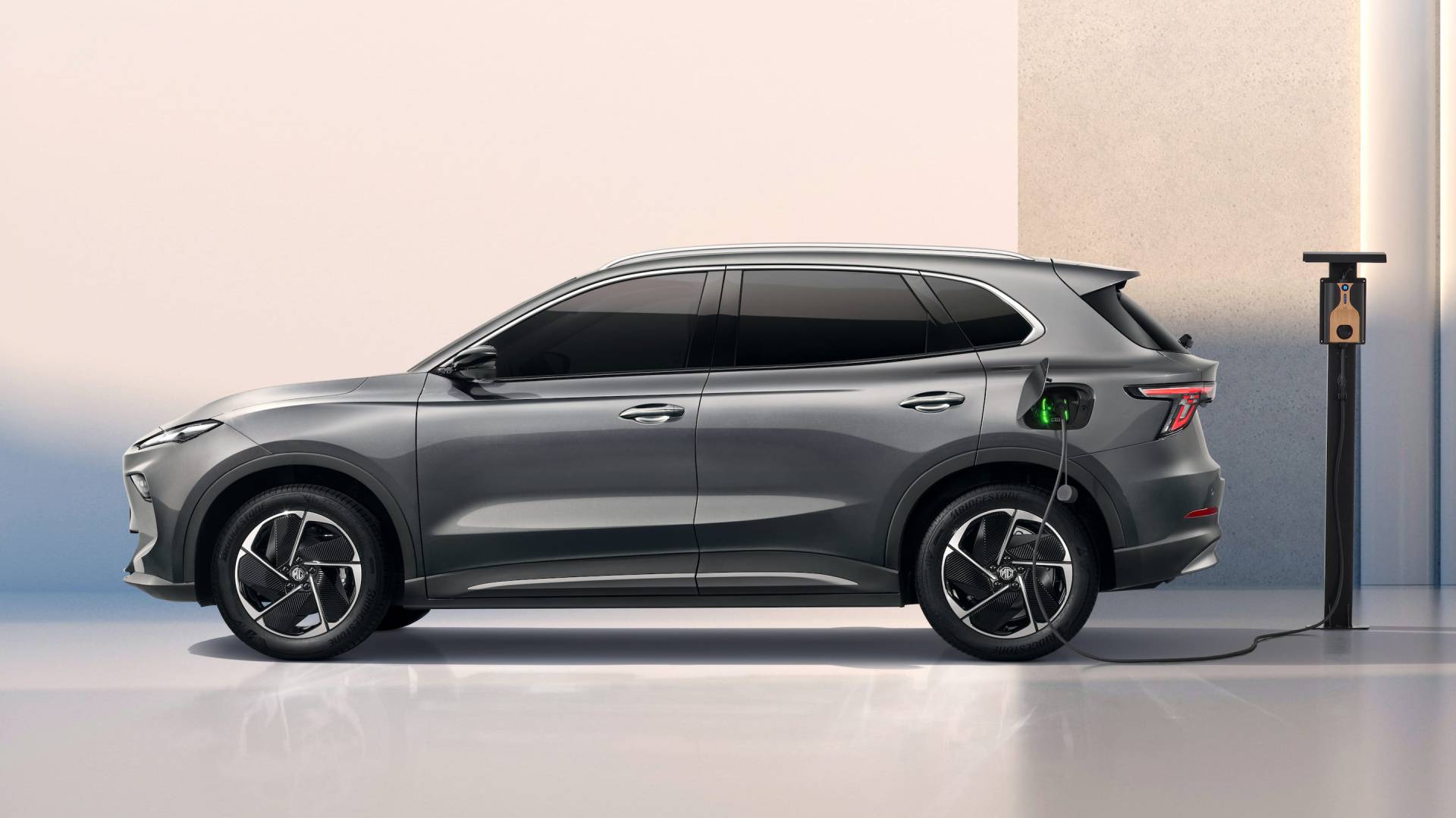 Estas son las marcas de coches eléctricos que menos recomiendan sus propietarios