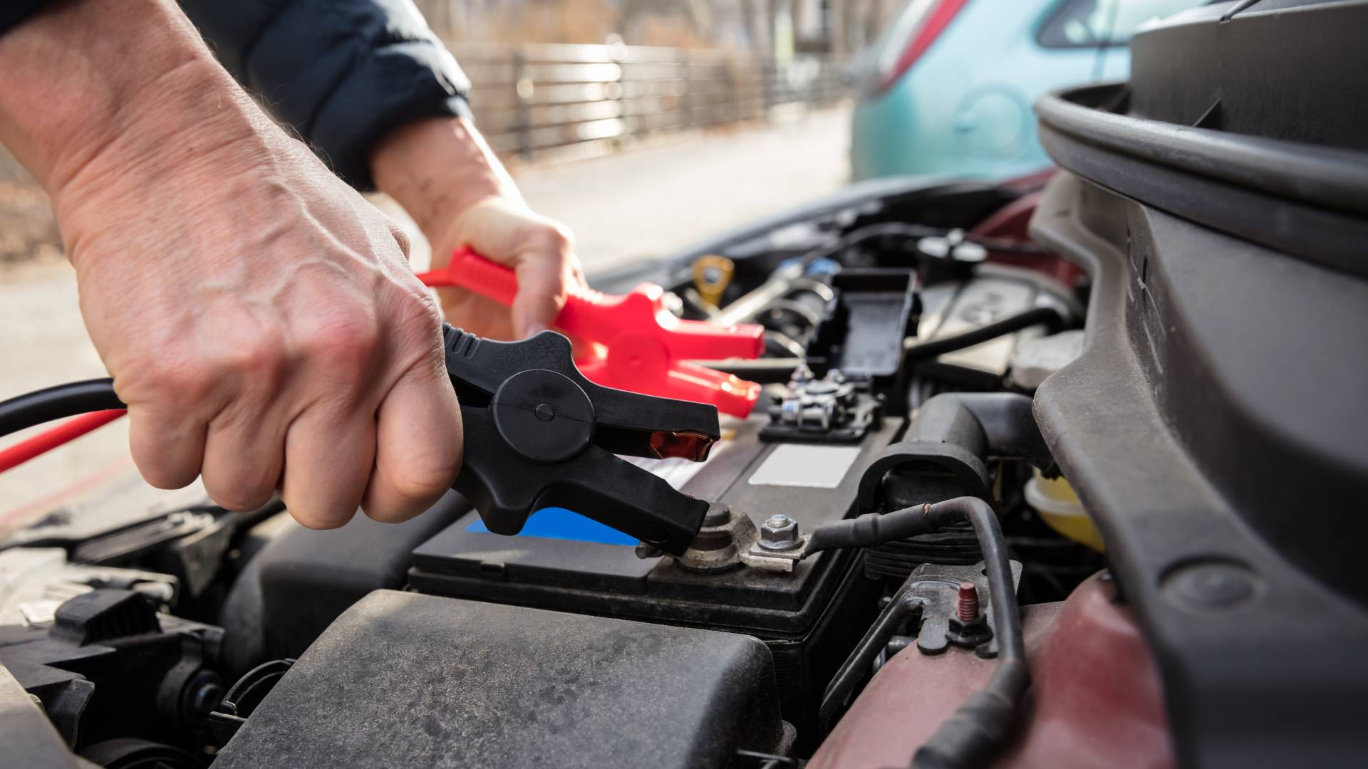 Tras arrancar el coche con pinzas ¿cuánto es el tiempo que debo mantenerlo al ralentí La respuesta
