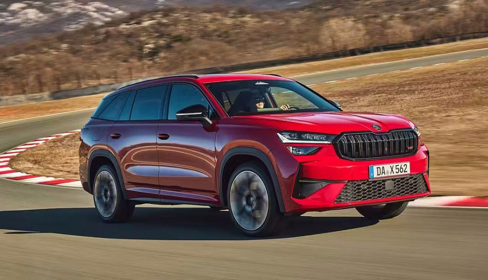 El Skoda Kodiaq RS estrena una nueva versión PHEV híbrida enchufable, con 272 CV