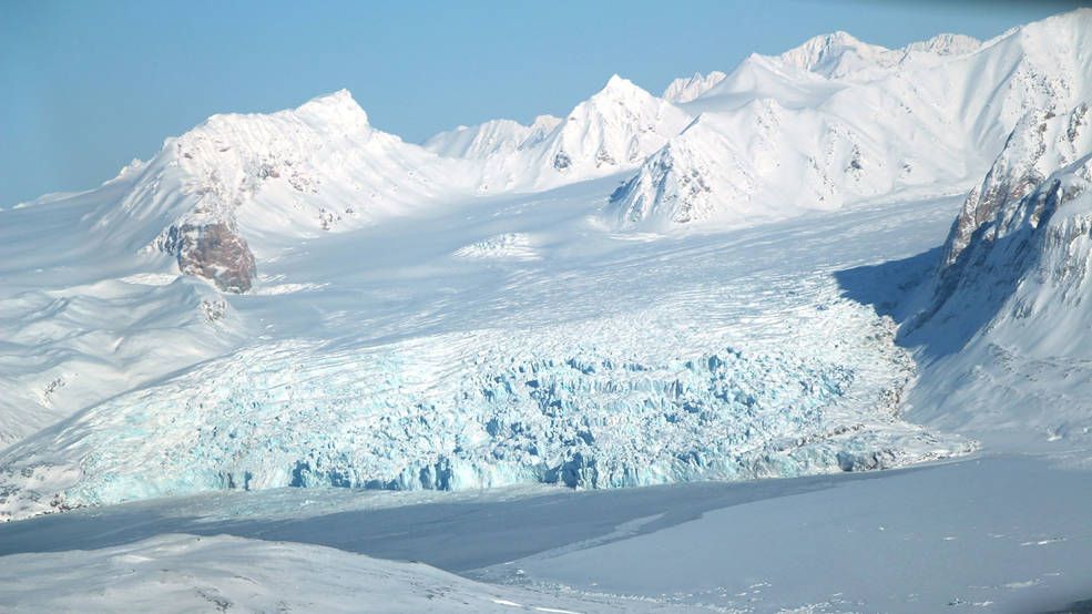 Glaciar en el archipiélago noruego Svalbard. Foto: NASA/John Sonntag