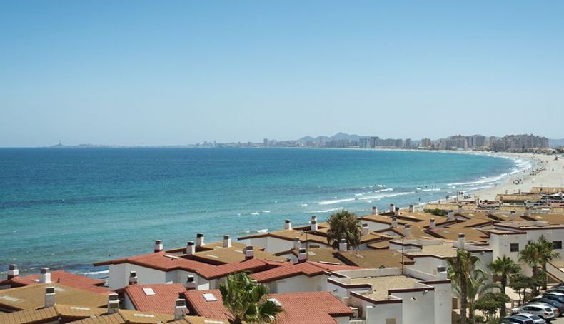 El Mar Menor se queda sin bandera azul por cuarto año consecutivo. iStock El Mar Menor se queda sin bandera azul por cuarto año consecutivo. iStock