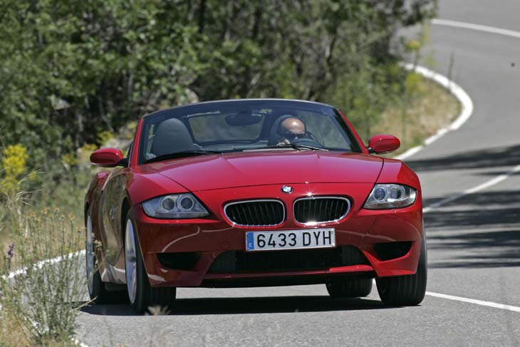 Poderoso en la carretera: con pocos coches se disfruta más la conducción pura.