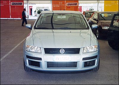 fiatstilo_frontalg.jpg